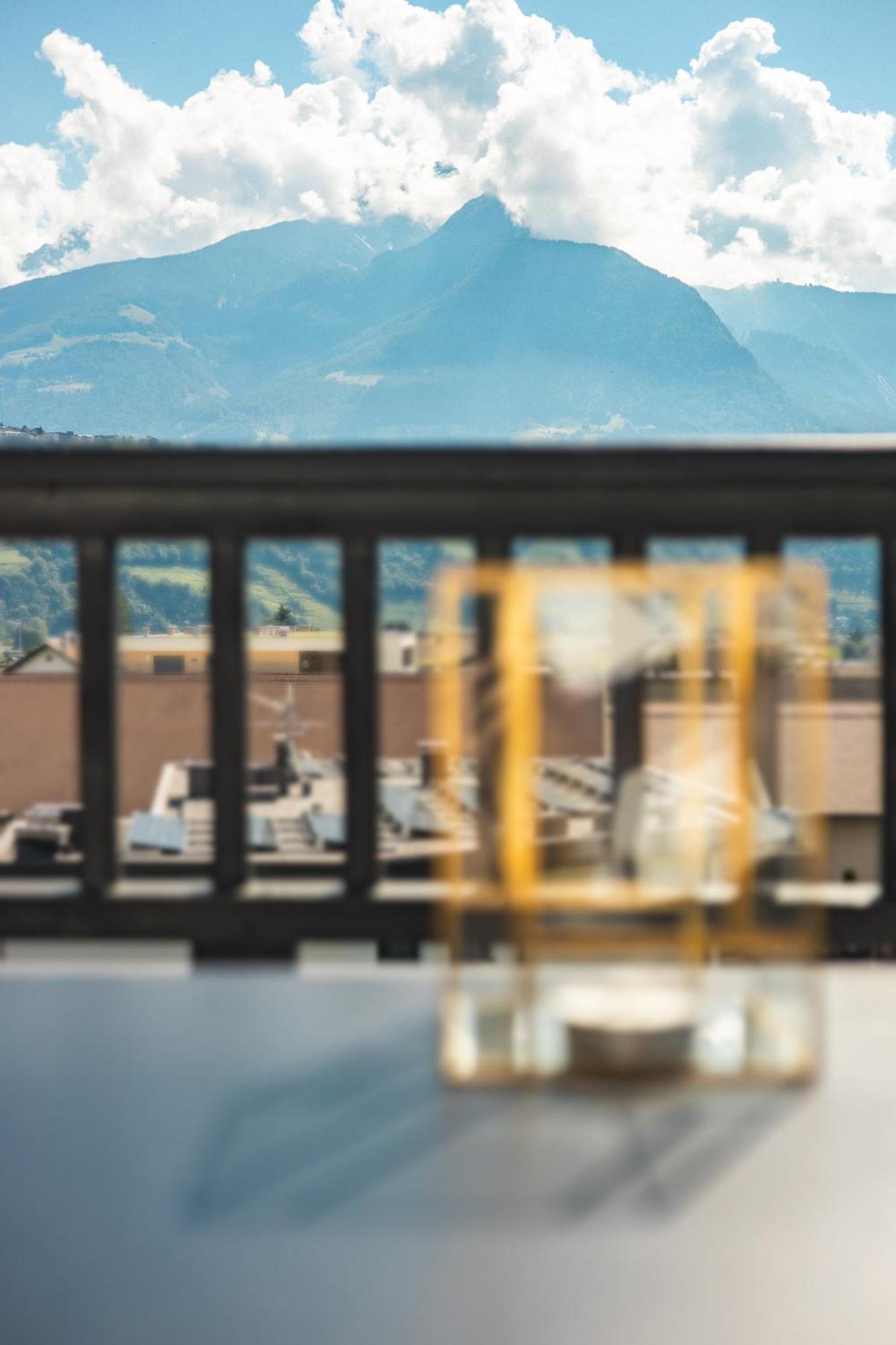 Luxe Vista City Apartments Algund Экстерьер фото