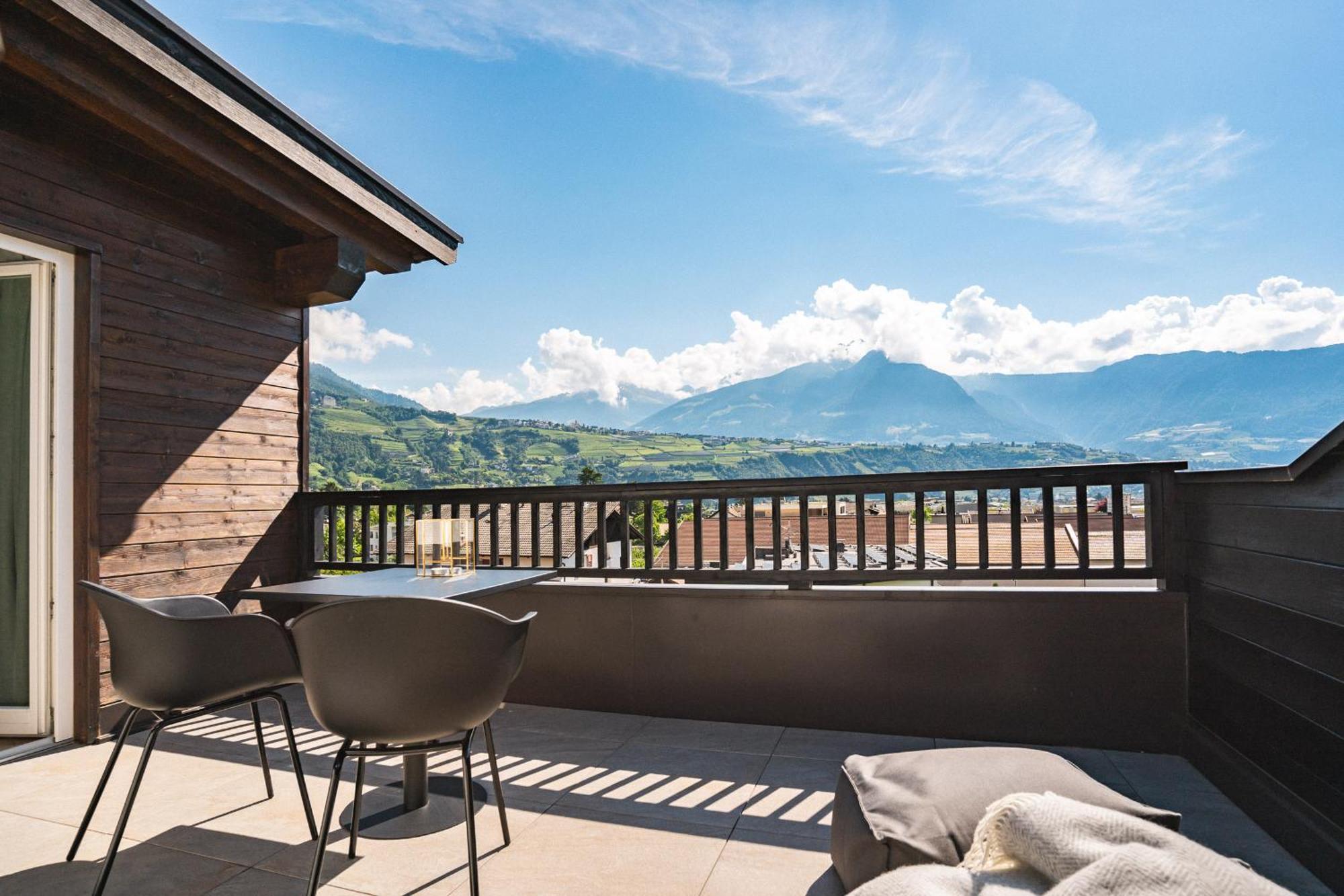 Luxe Vista City Apartments Algund Экстерьер фото