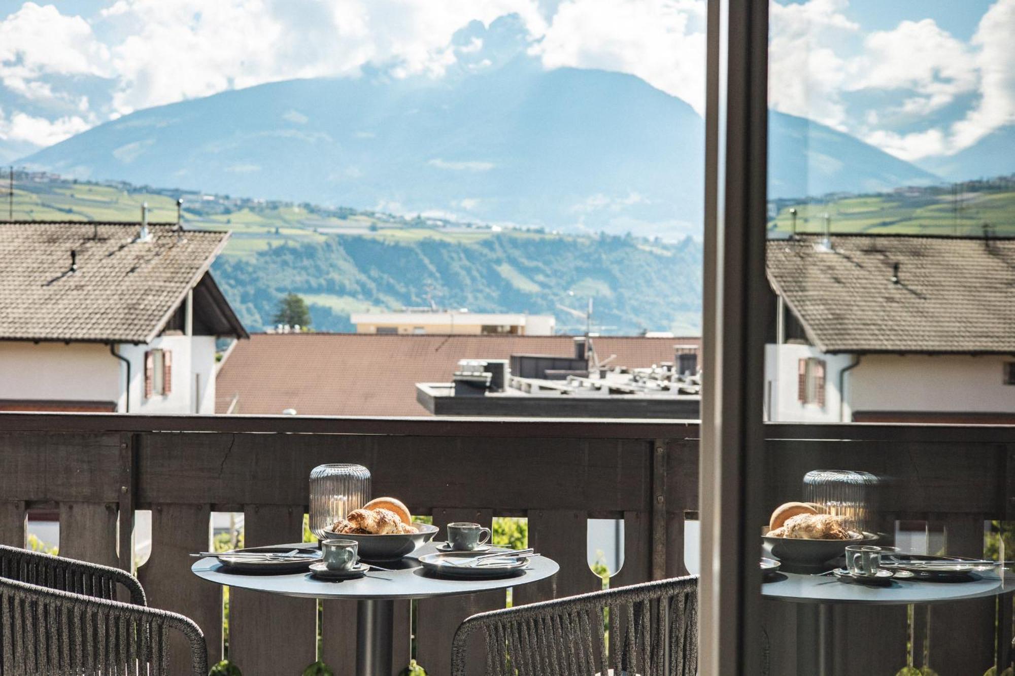 Luxe Vista City Apartments Algund Экстерьер фото